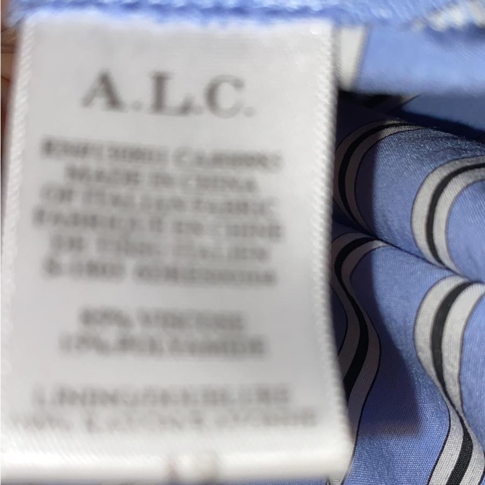 Shoulder Light Blue Cabrera Striped Poplin - Picture 6 of 15